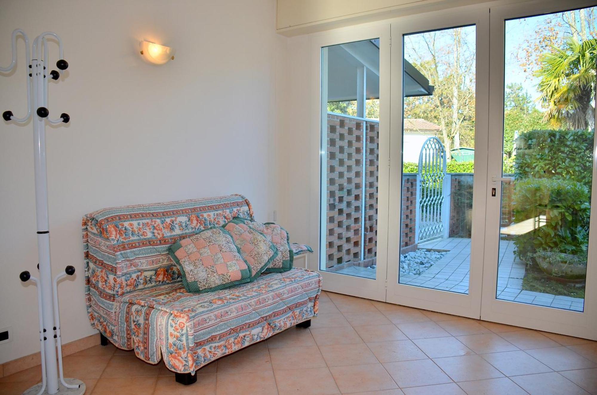 Villa Bouganville Бибионе Екстериор снимка